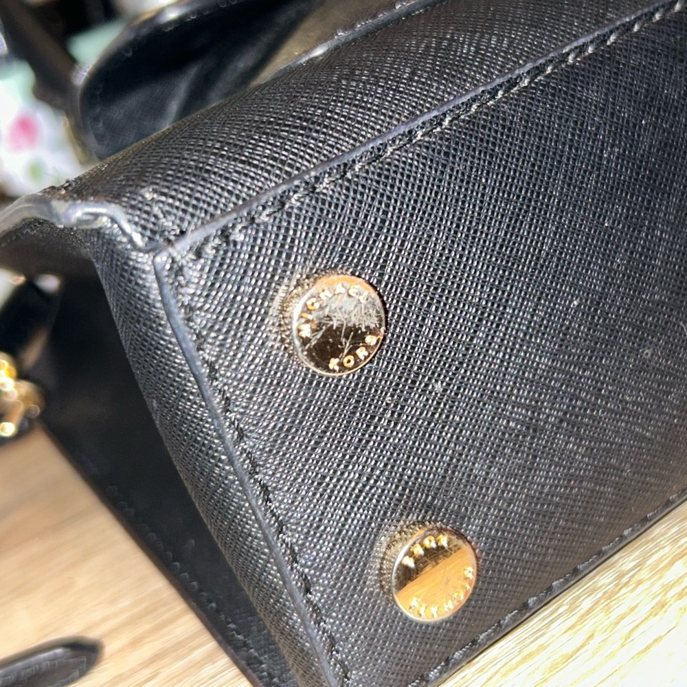 Michael Kors extra small Crossbody - Picture 4 of 9
